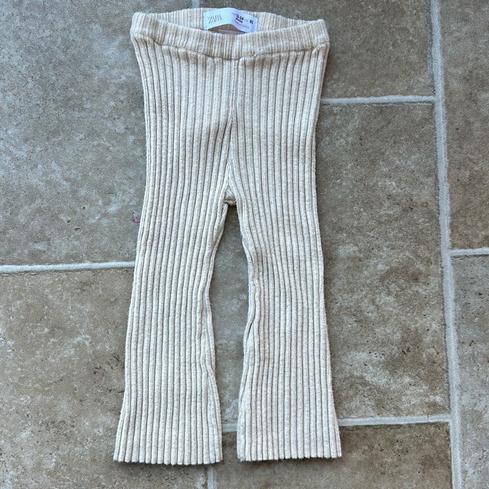 Zara 18-24 Girls Cream Ribbed Flare Sweater Leghibgs